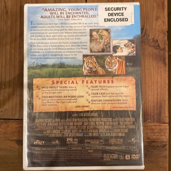 DVD Two Brothers  - Picture 5 of 6